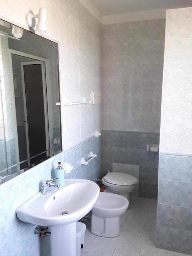 Casa Vacanze Isolotto Isola delle Femmine Ngoại thất bức ảnh